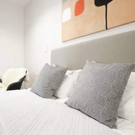 Apple Διαμέρισμα *