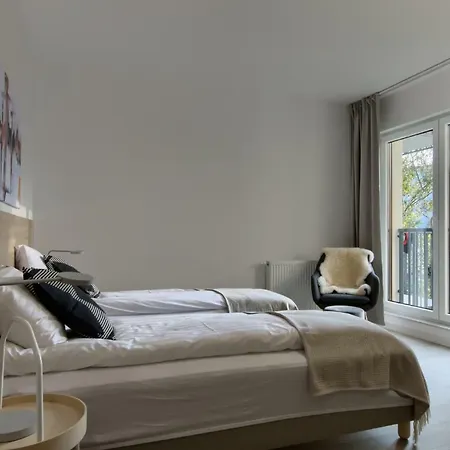 Apple Διαμέρισμα *